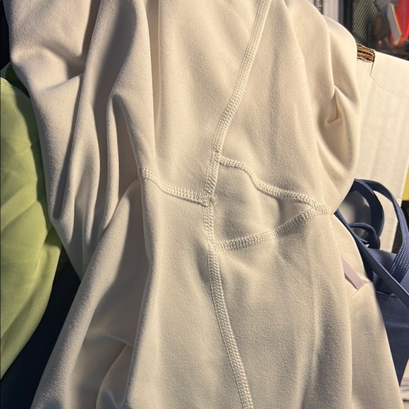 Fabletics Boost PowerHold High-Waisted 7/8 Active Legging Cream/Green/Lavender - Picture 10 of 11